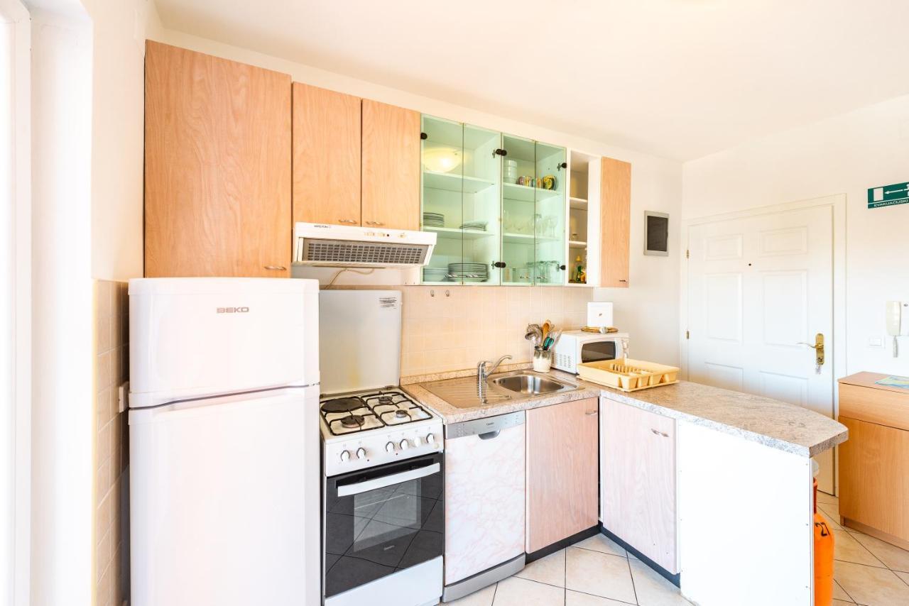 Apartment Damir Новаля Екстериор снимка